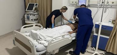 �anl�urfa'da doktora sald�r�! ��pheli g�zalt�nda