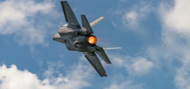 �lk F-35 sava� u�aklar� hava �ss�ne geliyor