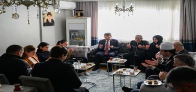 Bakan Tun�'tan, b��aklanarak �ld�r�len Atlas �a�layan'�n ailesine ziyaret