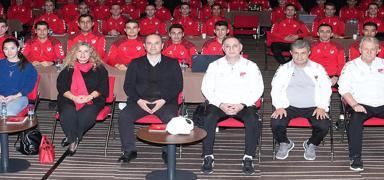 TFF ve Yeditepe �niversitesi i� birli�inde klasman hakem semineri yap�ld�