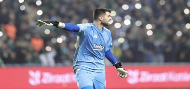 Be�ikta� taraftar�ndan Ersin Destano�lu'na tepki