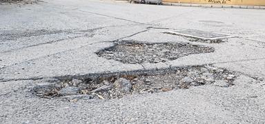 CHP'li belediye yapamad�, vatanda� yapt�