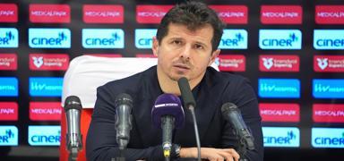 Emre Bel�zo�lu: Oynad���m�z futbola s�ylenecek bir �ey yok