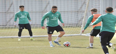 Konyaspor'da Alanyaspor haz�rl�klar� ba�lad�
