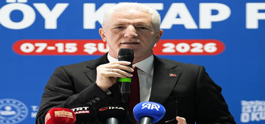 �stanbul Valisi G�l m�jdeyi verdi: B�t�n il�elerimizde kitap fuar� d�zenleyece�iz