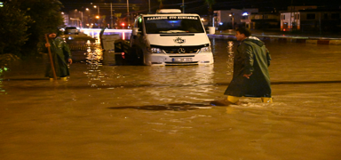 Osmaniye'de �iddetli sa�anak