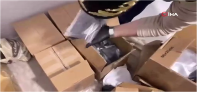 At�lyeyi su� �ss�ne �evirdi! �stanbul'da ka�ak silah operasyonu