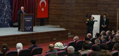 Bakan G�ler, �mam Hatipli gen�lerle bulu�tu