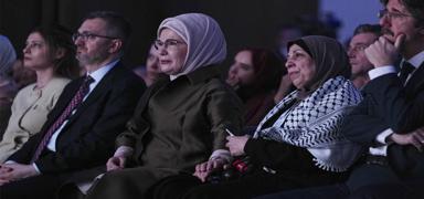 Emine Erdo�an'dan World Citizen Awards mesaj�: Mazlumlara ses olmaya devam edelim