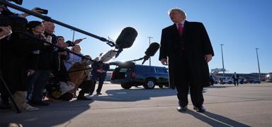 Trump'tan kom�u i�in gerilimi t�rmand�racak a��klama: En iyisi rejimin de�i�mesi