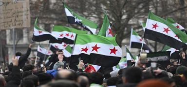 Suriye'den yerel y�netim karar�... Valilerin yetkileri art�r�ld�