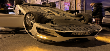 Yoku� a�a�� inen otomobil park halindeki 3 araca �arp�p takla att�