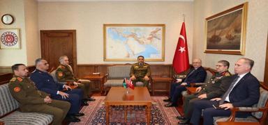 Bakan G�ler'den Libya temas�