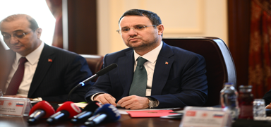 Bakan G�rlek'ten �srail'in Bat� �eria'da toprak gasb�n� resmile�tirme karar�na tepki