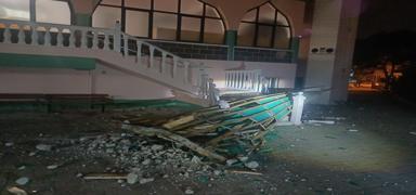 Manisa'da f�rt�na minarenin k�lah�n� kopard�