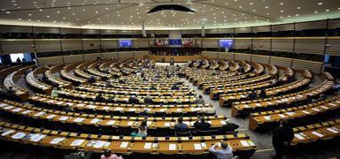 Avrupa Parlamentosu'nda yapay zeka hamlesi! Kurumsal cihazlarda engellendi