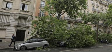 Fransa'y� Nils F�rt�nas� vurdu: 3 ki�i hayat�n� kaybetti