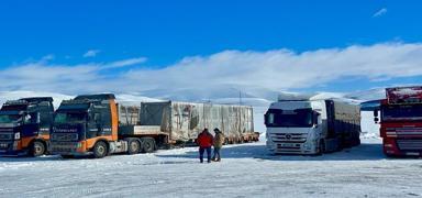 Ardahan'da t�r ge�i�i durduruldu