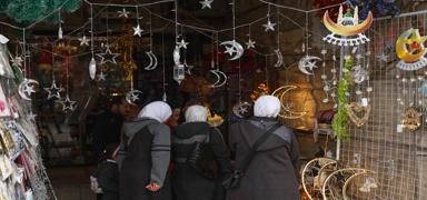 Ter�rden ar�nd�r�lan Rakka'da ramazan sevinci: Zul�m ve bask�dan kurtulduk