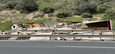 Anadolu Otoyolu'nda t�r kazas�! �stanbul y�n� kapal�