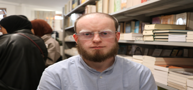 Fransa'da sonradan M�sl�man olan Sibille: Yeniden do�dum