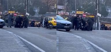 Yol verme kavgas�nda tekmeler havada u�u�tu