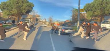 Yol verme kavgas� boks ma��n� aratmad�