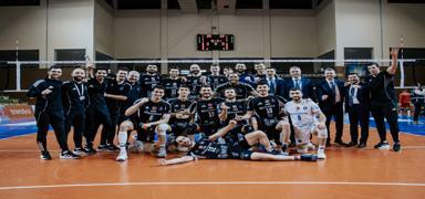 Halkbank deplasmanda set vermeden kazand�
