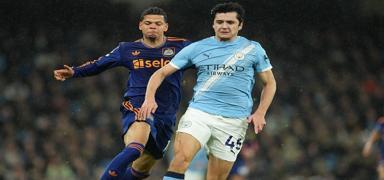 Manchester City kazand�, zirveyle fark 2'ye indi