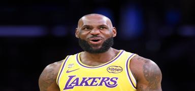 LeBron James 43 bin say� baraj�na ula�t�