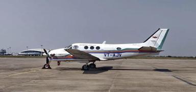 Hindistan'da ambulans u�ak facias�: 7 �l�