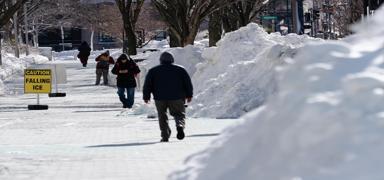 ABD'de f�rt�na hayat� fel� etti: Kar kal�nl��� 1 metreyi buldu