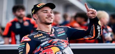 Deniz �nc�, Moto2 �ampiyonas�'nda piste ��k�yor