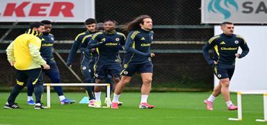 Fenerbah�e, Nottingham Forest ma��na haz�r