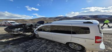 Bing�l'de feci kaza! 2 ki�i hayat�n� kaybetti