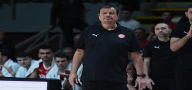Ergin Ataman: Tarihi bir galibiyete imza att�k