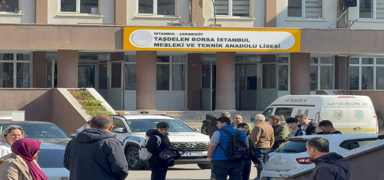 Lisede kanl� sald�r�