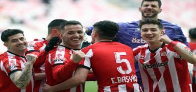 Sivasspor'un bile�i 4 ma�t�r b�k�lm�yor