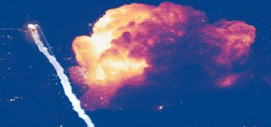 �ran ve Hizbullah'tan e� zamanl� misilleme! �srail'de �ok say�da patlama sesi duyuldu