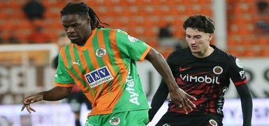Alanyaspor ile Gen�lerbirli�i puanlar� payla�t�