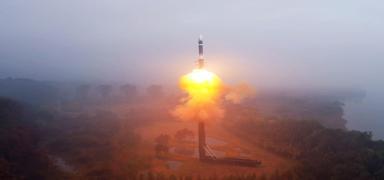 Do�u Asya'da gerilim t�rmand�: Balistik f�zeler pe� pe�e f�rlat�ld�