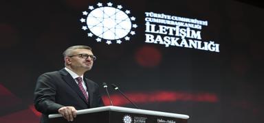 �leti�im Ba�kan� Duran'dan 14 Mart T�p Bayram� mesaj�