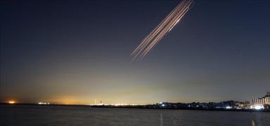 K�rfez'den �ran'a ilk sald�r�