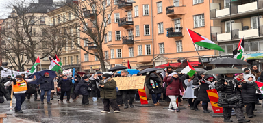 Stockholm'de y�zlerce ki�i bir araya geldi: Katil �srail, Filistin'den defol