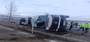Erzurum'da kamyon ile minib�s �arp��t�, 7 ki�i yaraland�