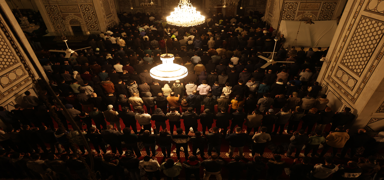 �am'daki Emevi Camisi'nde Kadir Gecesi idrak edildi