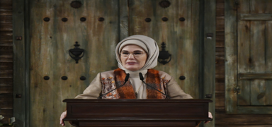 Gazze'de ya�ananlara dikkati �ekti! Emine Erdo�an: Bat� d�nyas�n�n merhameti ideolojiktir