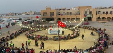 Ribat'tan Gazze'de 50 bin ki�ilik iftar