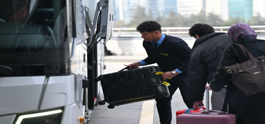 A�T�'de Ramazan Bayram� g��� ba�lad�: Ek seferler bile yo�unlu�a yeti�emiyor