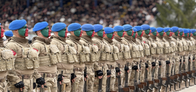 Mavi berelilerden g�rkemli t�ren